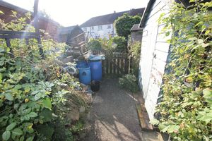 Rear Garden & Shed- click for photo gallery